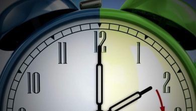 قبيل  ساعات قليلة من العمل بالتوقيت الصيفي.. دول  عربية وعالمية تغير توقيتها 