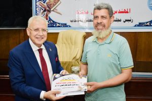مياه القليوبية تكرم حفظة القرآن الكريم من العاملين بالشركة وأبنائهم - صور