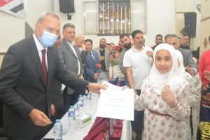 محافظ القليوبية يُكرِم حفظة القرآن الكريم بشبرا الخيمة - صور