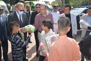 محافظ القليوبية يتفقد حدائق القناطر الخيرية لتقديم التهنئة بمناسبة عيد الفطر