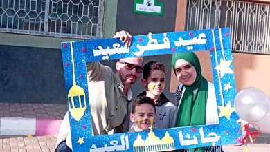 اضحك تطلع الصورة حلوة.. صور العيد في الشبان ترسم البهجة