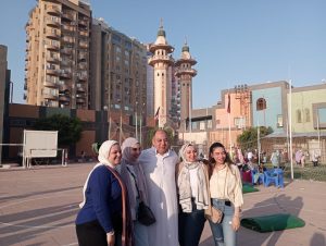 رئيس هيئة شبان بنها يؤدي صلاة العيد وسط جموع المواطنيين