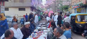 على غرار إفطار المطرية .. تنظيم مائدتي إفطار بمنطقتي المحطة والبلد بقليوب