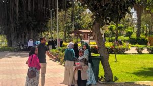 صور - إقبال المواطنين على حدائق القناطر في ثاني أيام عيد الفطر