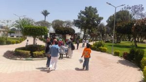 صور - إقبال المواطنين على حدائق القناطر في ثاني أيام عيد الفطر