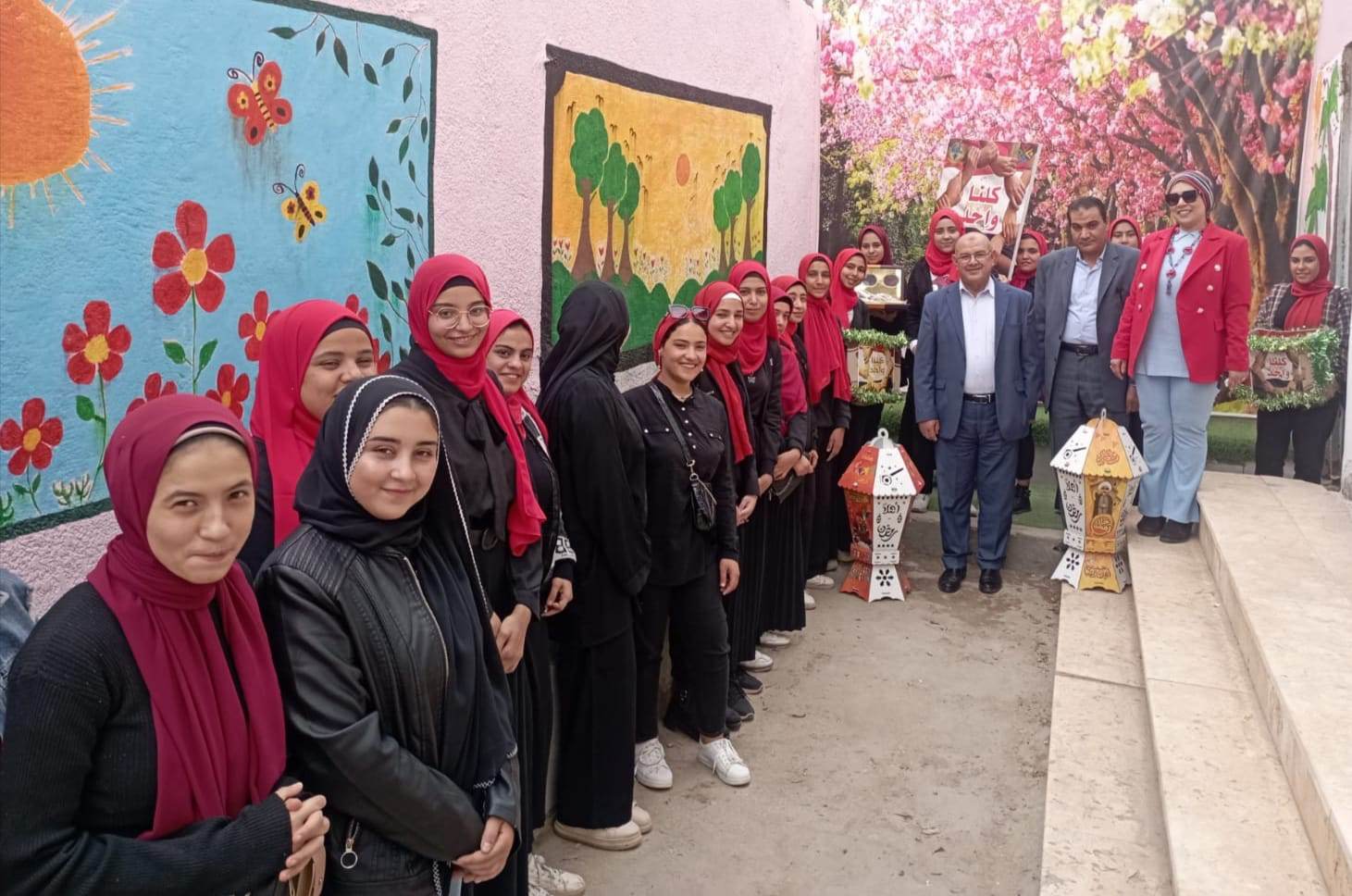 للعام الثانى .. طلاب الخدمة الإجتماعية ببنها يطلقون مبادرة كلنا واحد ويوزعون وجبات إفطار على الصائمين