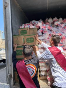 2500 كرتونة سلع من مبادرة "طلاب الخير" بجامعة بنها لقري القليوبية