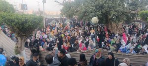 صور - توافد كبير للمصلين لأداء صلاة عيد الفطر ببنها