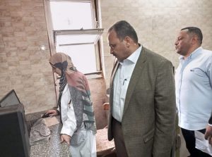 نائب رئيس جامعة بنها يتفقد الامتحانات بكلية التربية النوعية