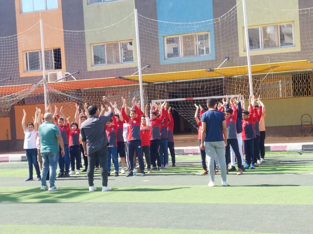 انهاء اختبارات الانشطة والعملي لطلاب شبان ببنها