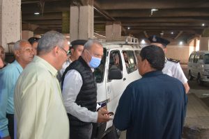 محافظ القليوبية: وضع التعريفة داخل جميع المواقف ووضع ملصقات بالسعر على السيارات