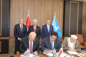 وزير التعليم العالي يتفقد جامعة بنها الأهلية ويشهد الاجتماع الأول لمجلس الأمناء - صور