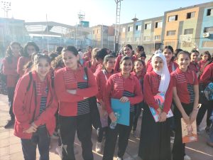 وسط هدوء وانظباط.. طلاب الصف السادس الابتدائي يؤدون اولي امتحاناتهم 