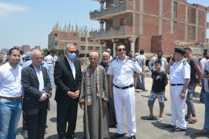 محافظ القليوبية يُتابع إزالة حالات متعارضة مع الطريق الحر "بنها - المنصورة" - صور