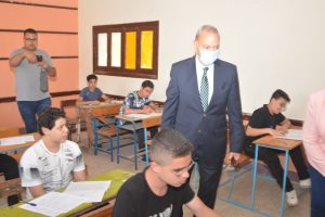 محافظ القليوبية يتفقد سير امتحانات الشهادة الإعدادية بالمدارس 