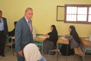 محافظ القليوبية يتفقد لجان الدبلومات الفنية - صور