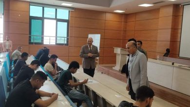 رئيس جامعة بنها يتفقد سير الامتحانات بالجامعة الأهلية بالعبور - صور رئيس جامعة بنها يتفقد سير الامتحانات بالجامعة الأهلية بالعبور - صور