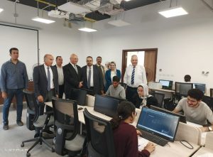 رئيس جامعة بنها يواصل جولاته لتفقد سير الامتحانات بالجامعة الأهلية بالعبور