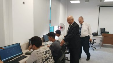 رئيس جامعة بنها يواصل جولاته لتفقد سير الامتحانات بالجامعة الأهلية بالعبور