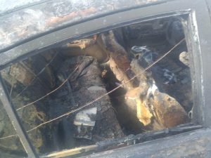 اندلاع حريق بـ 4 سيارات ملاكي بجوار موقف بنها العمومي