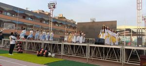 طلاب شبان بنها يقدمون عرض فرعوني علي هامش احتفالات التخرج