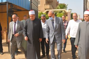 محافظ القليوبية يتفقد لجان الثانوية الأزهرية للاطمئنان على سير الامتحانات 