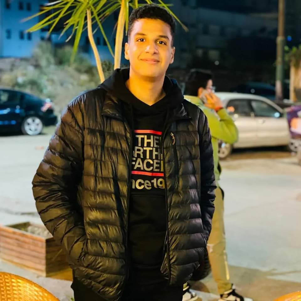 مليوون مبرووك التفوق للطالب عمر أشرف