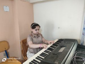 اقبال علي النشاط الموسيقي بشبان بنها 