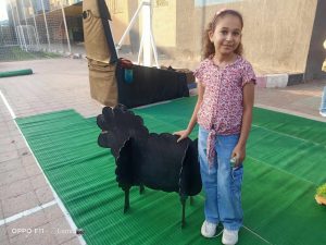 الأطفال يزينون احتفالات شبان بنها بالعيد.. صور