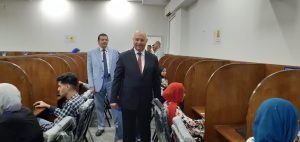 رئيس جامعة بنها يتفقد لجان الامتحانات بـ 3 كليات (صور)