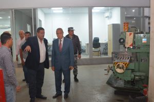 محافظ القليوبية يتفقد عدد من المصانع بمدينة الخانكة ويؤكد على دعم المستثمرين (صور)