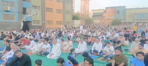 رئيس هيئة الشبان العالمية يؤدي صلاة عيد الأضحي.. صور