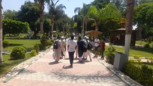 في رابع أيام العيد .. حدائق القناطر تواصل استقبال المواطنين (صور)