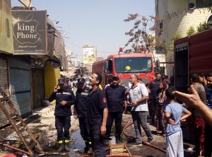 اندلاع حريق في 4 باكيات بشرق السكة الحديد في شبرا الخيمة (صور)