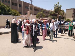 تباين آراء طلاب الثانوية العامة حول امتحان الفيزياء والتاريخ بالقليوبية (صور) 