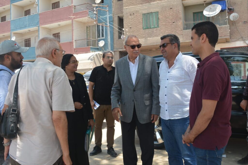 محافظ القليوبيه يتفقد عدد من المشروعات الجاري تنفيذها بمدينة بنها محافظ القليوبيه يتفقد عدد من المشروعات الجاري تنفيذها بمدينة بنها