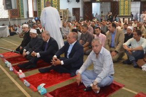 محافظ القليوبية يحضر فعاليات القافلة الدعوية بعد انتهاء صلاة الجمعة