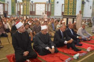 محافظ القليوبية يحضر فعاليات القافلة الدعوية بعد انتهاء صلاة الجمعة