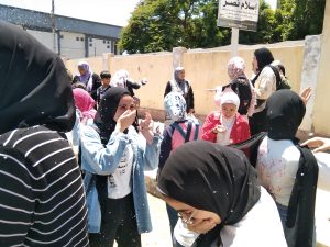"لقد وقعنا في الفخ".. تيشرتات موحدة لطالبات القليوبية بعد انتهاء ماراثون امتحانات الثانوية العامة 
