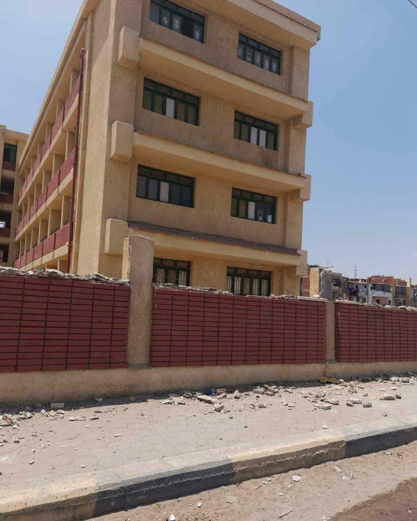 ضبط عصابة لسرقتهم حديد سور مدرسة 15 مايو الإعدادية ببنها