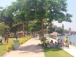 في رابع أيام العيد .. حدائق القناطر تواصل استقبال المواطنين (صور)