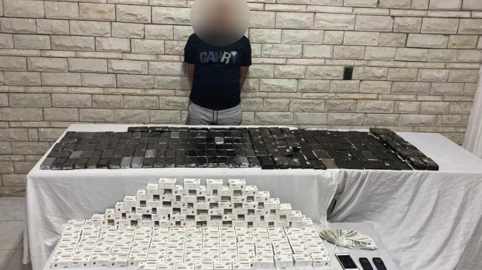 ضبط شخص بحوزته 5424 قرص مخدر بشبرا الخيمة