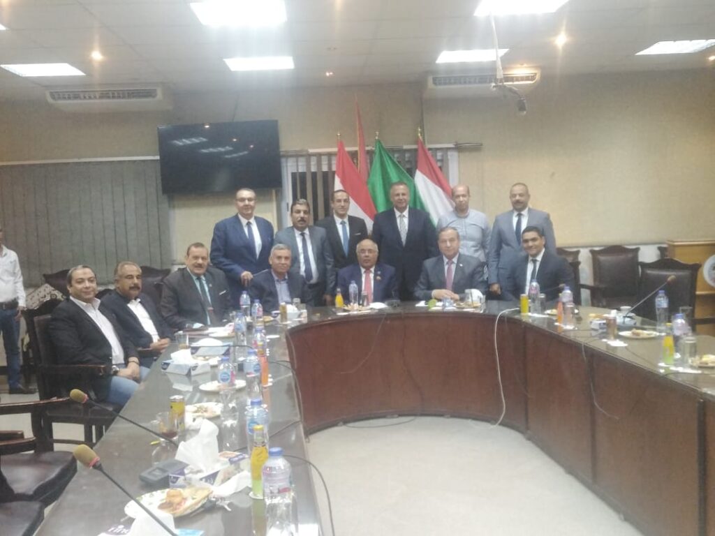 "الفيومي" رئيسا لمجلس الإدارة و"أبو العنين" نائب أول .. ننشر تشكيل هيئة مكتب الغرفة التجارية بالقليوبية "الفيومي" رئيسا لمجلس الإدارة و"أبو العنين" نائب أول .. ننشر تشكيل هيئة مكتب الغرفة التجارية بالقليوبية