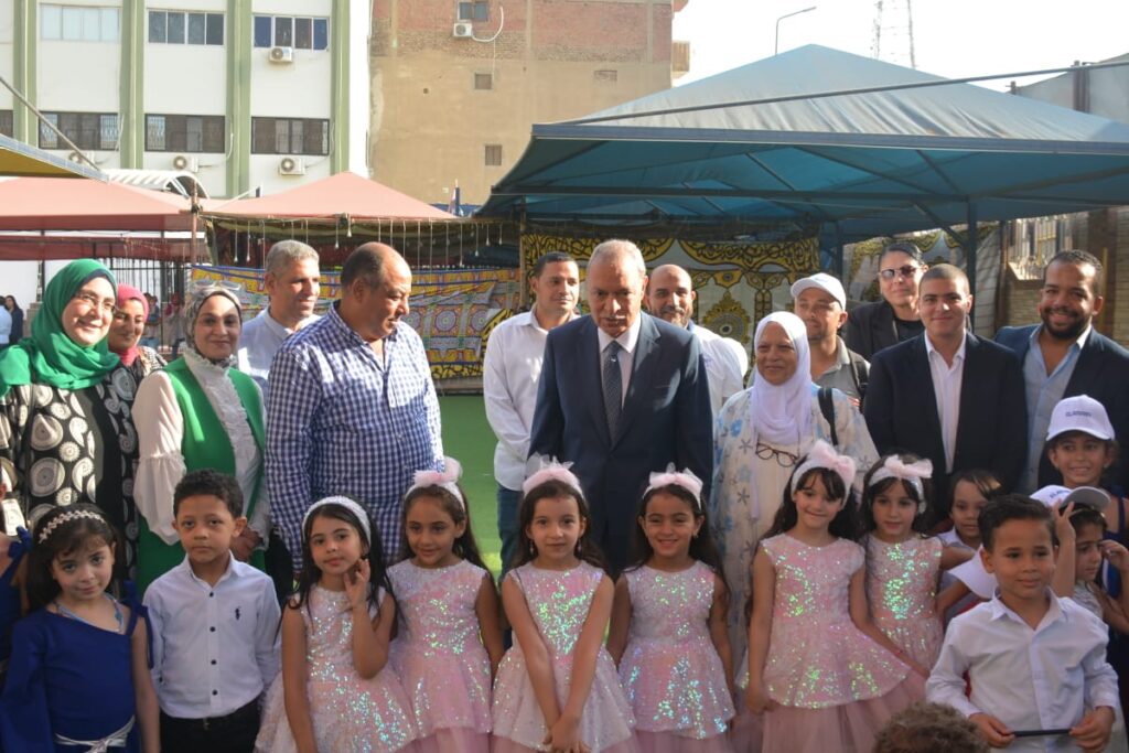اطفال شبان بنها يشاركون فى احتفالية القليوبية بالعيد القومي