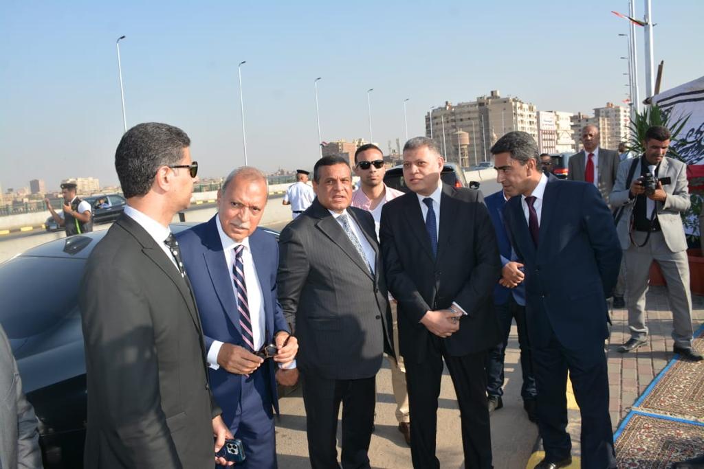 وزير التنمية المحلية يفتتح عدداً مشروعات خدمية وتنموية بمدينة القناطر الخيرية وشبرا الخيمة وزير التنمية المحلية يفتتح عدداً مشروعات خدمية وتنموية بمدينة القناطر الخيرية وشبرا الخيمة
