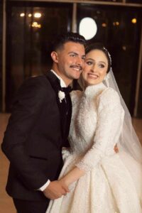 ألف مبروك الزفاف السعيد لكريمة مدير تحرير جريدة العمال