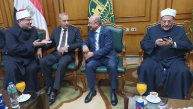 وزير الأوقاف: إنتاج 4000 زي موحد لعمال المساجد وزير الأوقاف: إنتاج 4000 زي موحد لعمال المساجد
