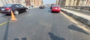 هبوط جزئي محدود في كوبري بنها على الطريق الزراعي (صور)