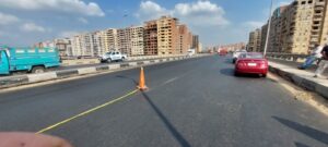 هبوط جزئي محدود في كوبري بنها على الطريق الزراعي (صور)