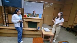 تدريب طلاب كلية الإعلام على إدارة الأزمات بالمؤسسات ومواجهتها